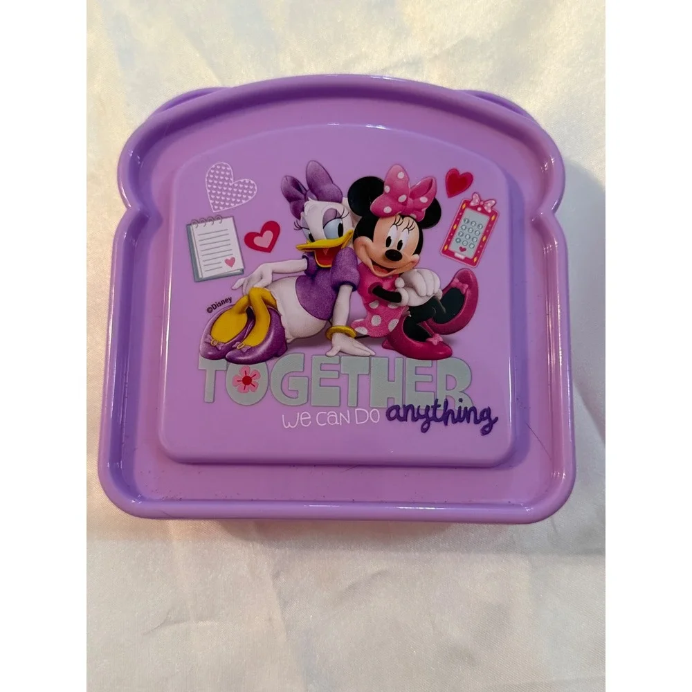 Disney Minnie Mouse Daisy Duck Sandwich Container Zak Designs Purple BPA Free
